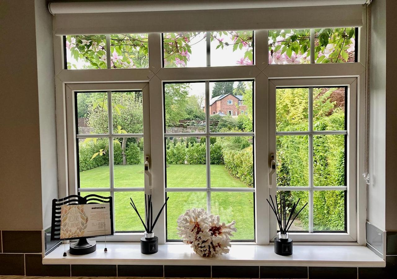 The Lodge Chester - Luxury Apartment For Two, With Free Parking! Hough Green Exterior foto