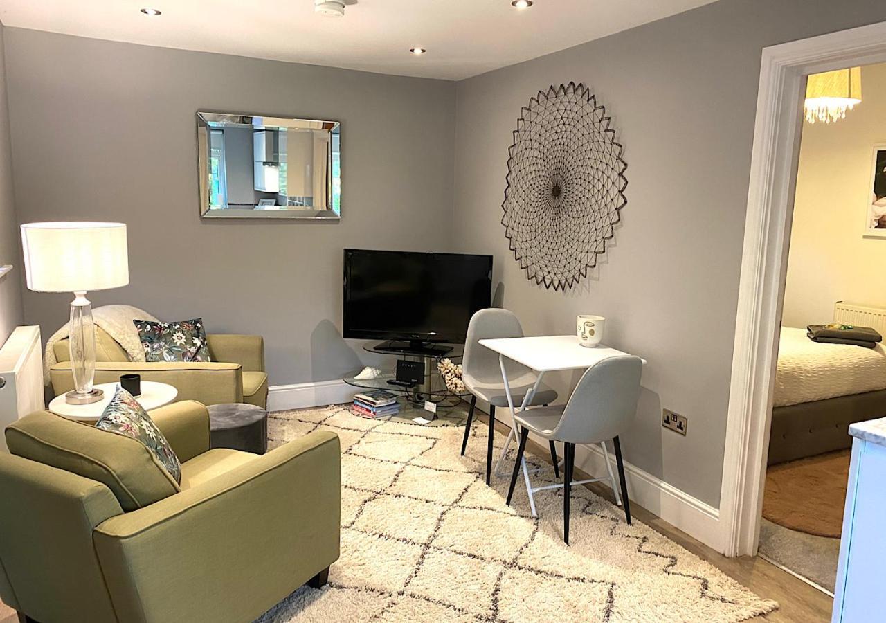 The Lodge Chester - Luxury Apartment For Two, With Free Parking! Hough Green Exterior foto